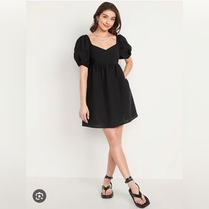 Old Navy Black Sweetheart mini dress